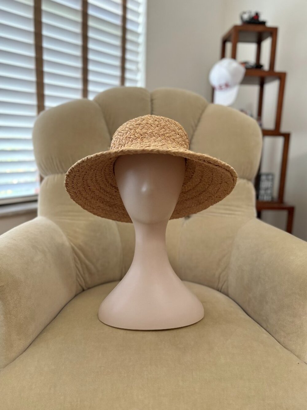 Auth HELEN KAMINSKI AUSTRALIA Natural Woven Raffia Straw Brim Sun Hat